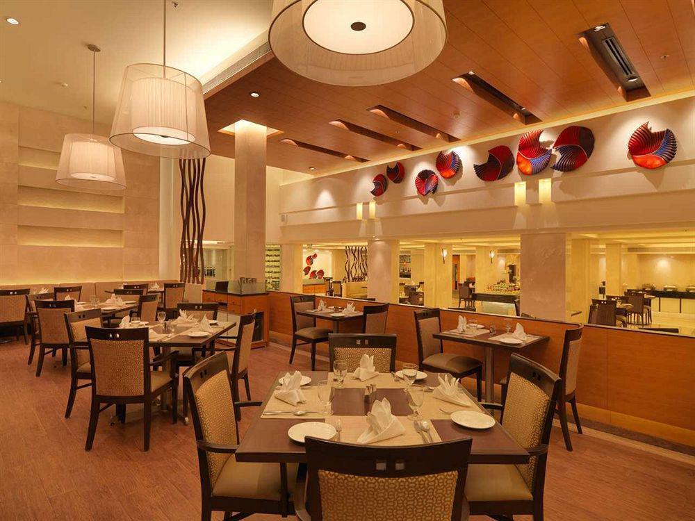 Doubletree By Hilton Hotel Goa - Arpora - Baga Étterem fotó