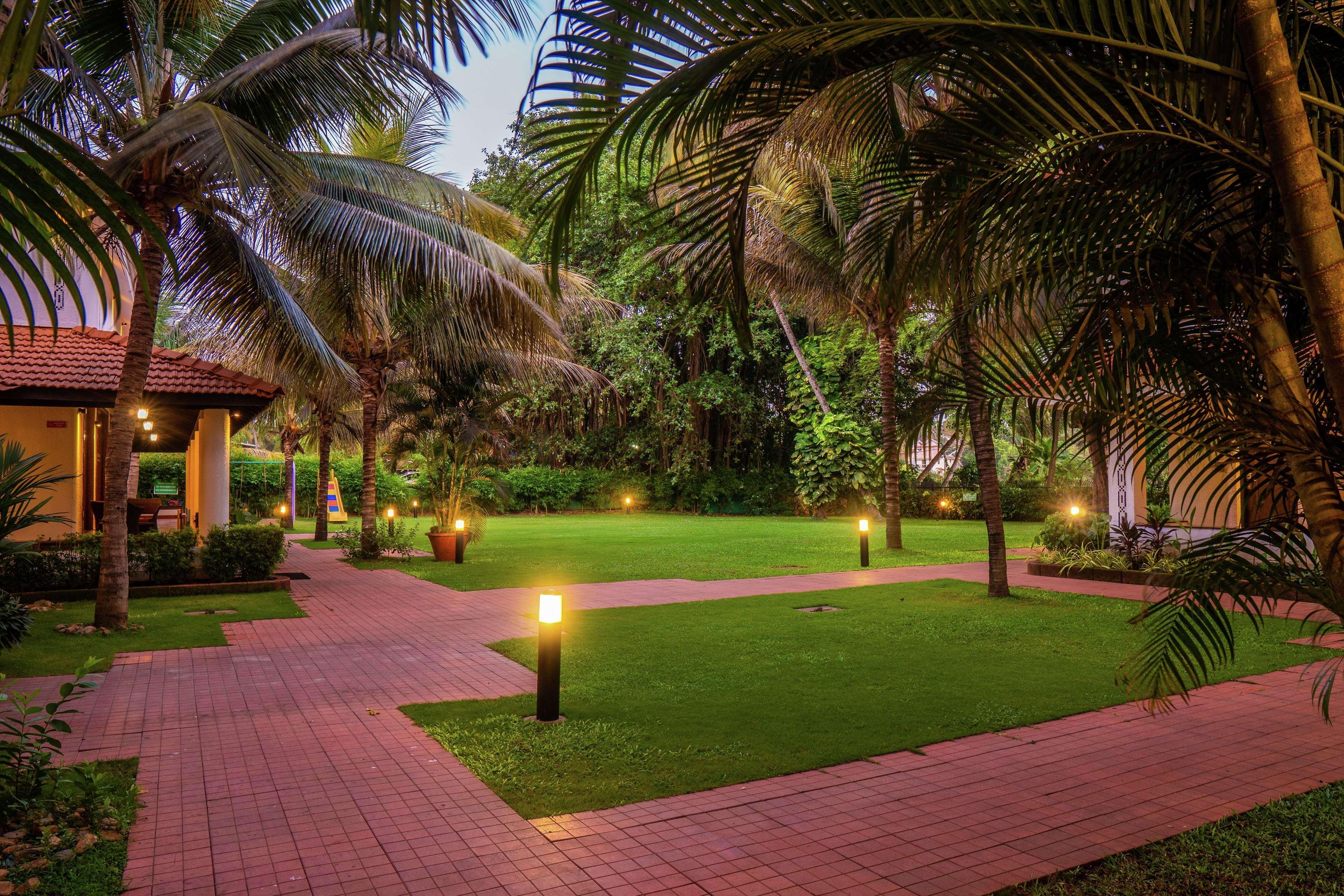 Doubletree By Hilton Hotel Goa - Arpora - Baga Kültér fotó