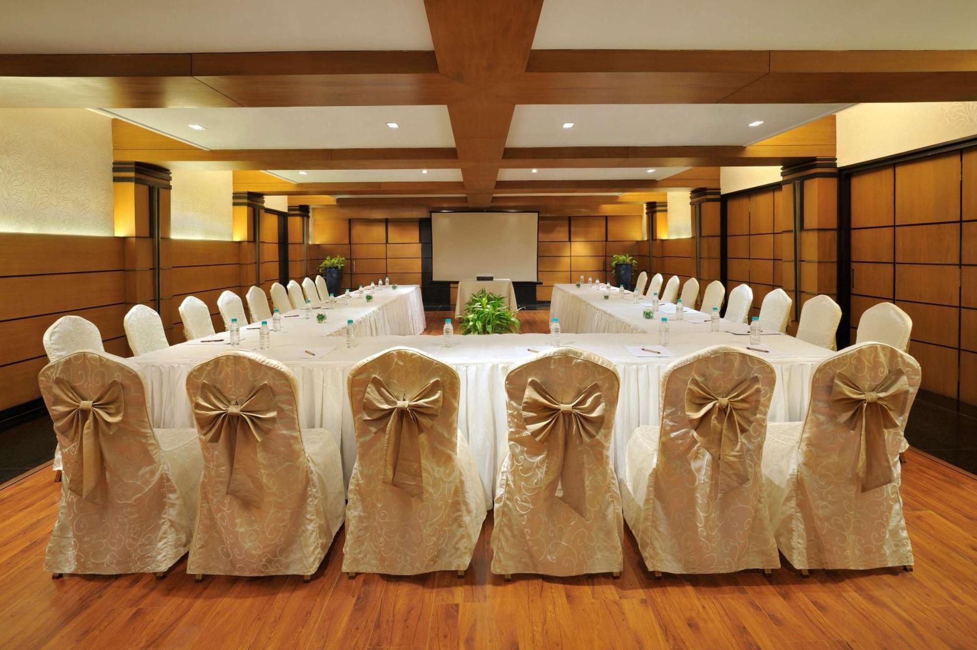 Doubletree By Hilton Hotel Goa - Arpora - Baga Kültér fotó